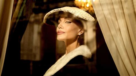 Even With Angelina Jolie, Maria Struggles to Hit the .